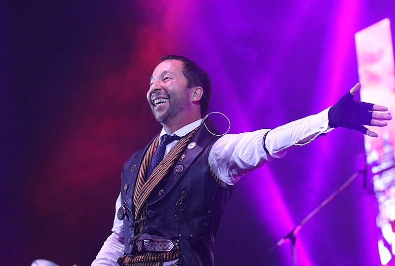 Entrer en relation avec DJ BoBo