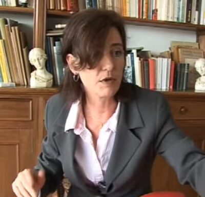 Joindre Claude-Inga Barbey